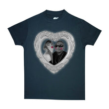 Load image into Gallery viewer, Taylor Swift &amp; 21 Savage Kisses Tee Shirt Black